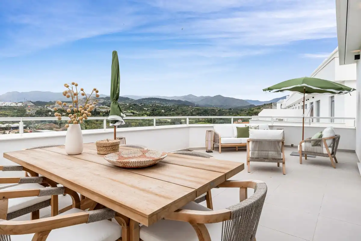 Ático en venta en Avenida Benamara 15