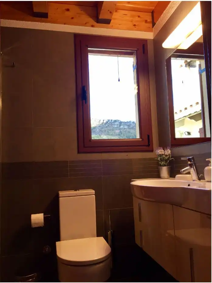 Badezimmer von Country house zum Verkauf in Vallcebre mit Heizung, Privatgarten und Möbliert