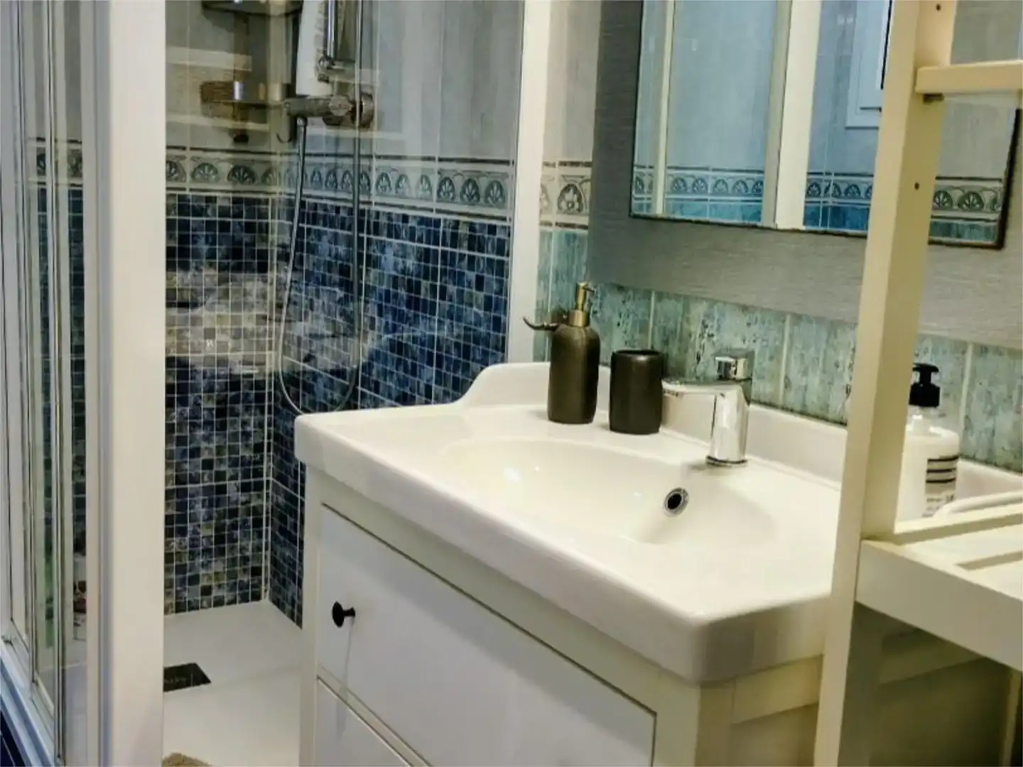 Badezimmer von Wohnung zur Miete in Dénia mit Klimaanlage, Privatgarten und Schwimmbad