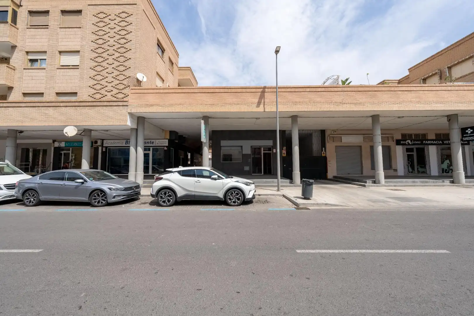 Local comercial en venda a Nueva Andalucía, imagen 3