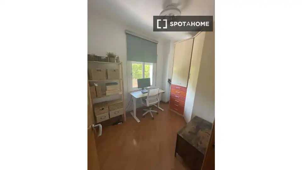 Schlafzimmer von Wohnung zur Miete in Barcelona mit Klimaanlage, Heizung und Möbliert