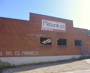 Vista exterior de Nau industrial en venda en Barakaldo 