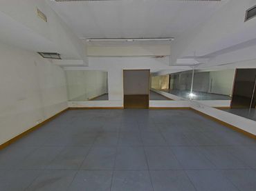 Locale commerciale in vendita a Mendez Nuñez 44