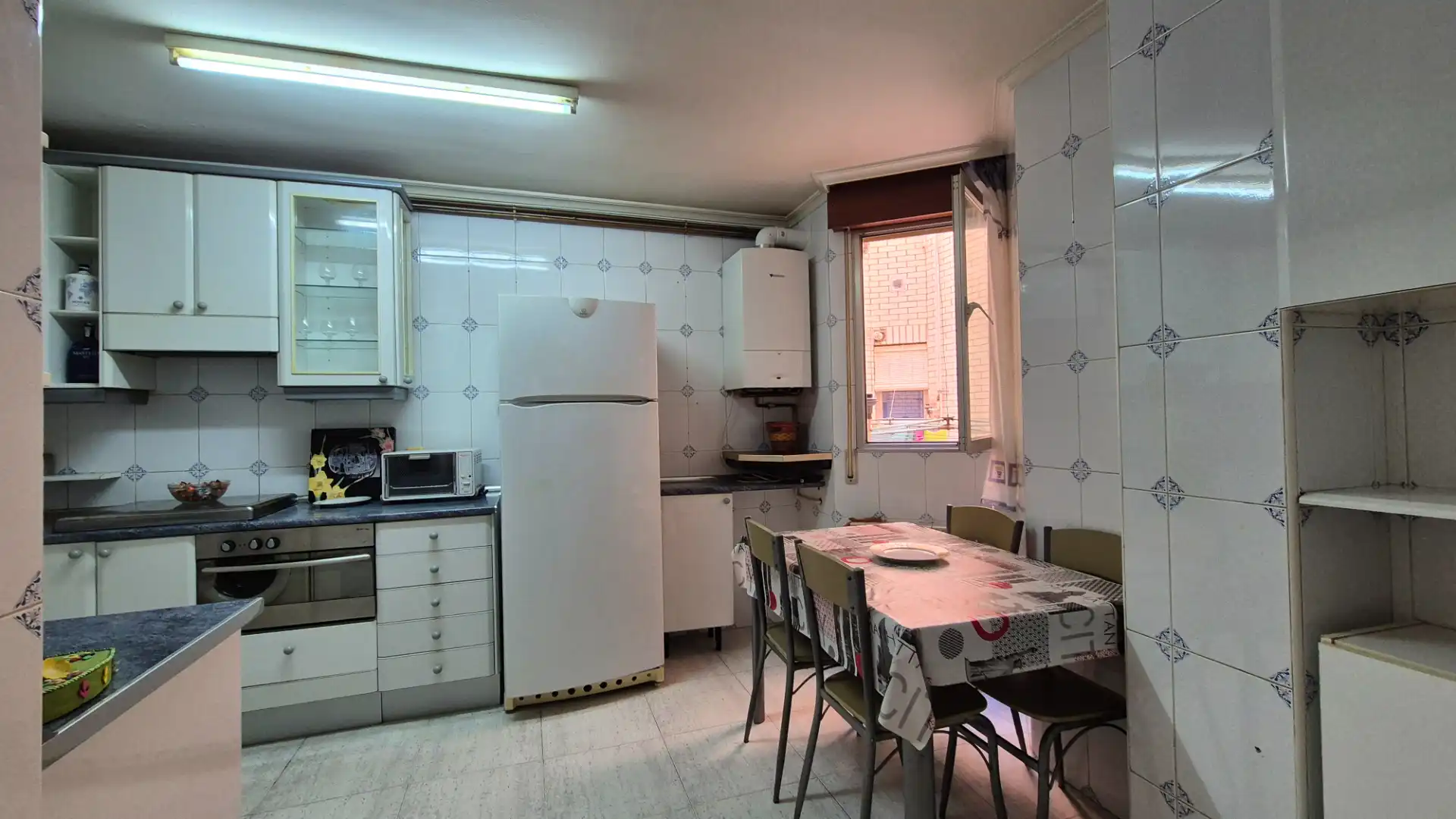 Kitchen of Flat for sale in Palencia  with Heating, Parquet flooring and Storage room
