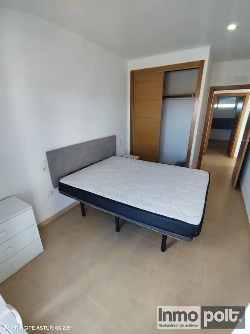 Habitación de Apartamento de alquiler en Torre-Pacheco con Jardín privado, Terraza y Amueblado