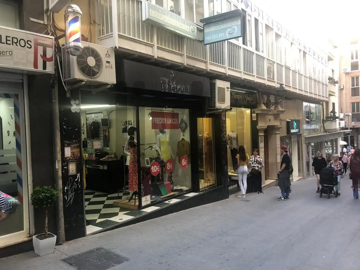 Locale commerciale in vendita a DOCTOR CIVERA 25, imagen 2