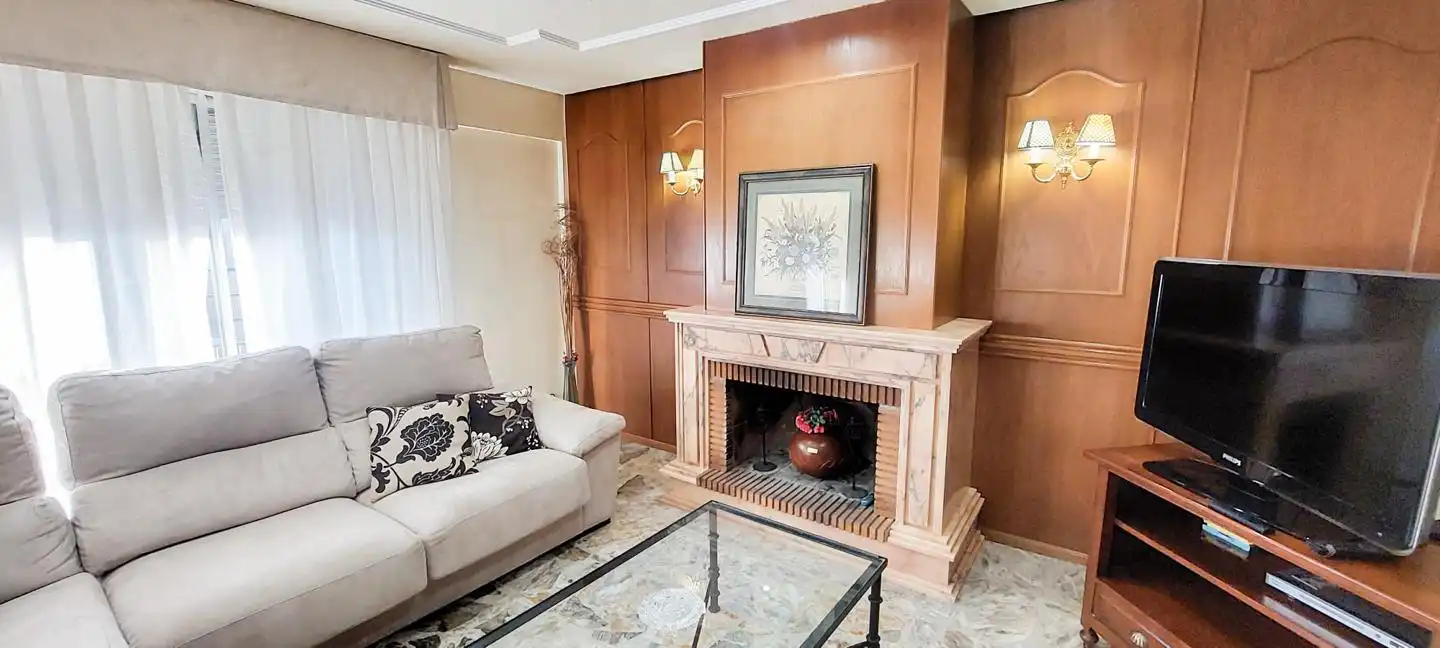 Sala de estar de Piso de alquiler en Elche / Elx con Amueblado y Balcón