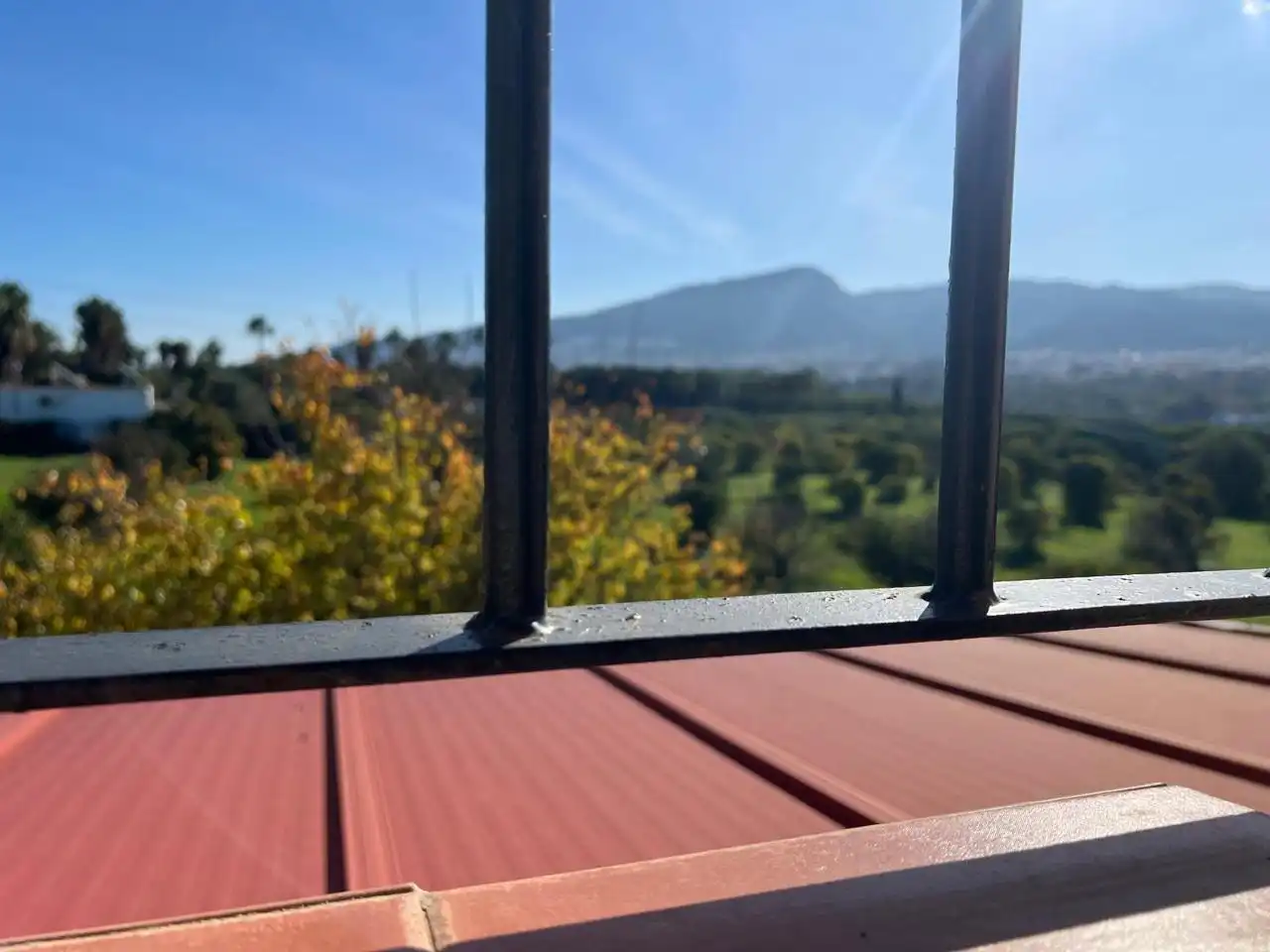 Terrassa de Finca rústica en venda en Alhaurín de la Torre amb Terrassa, Traster i Alarma