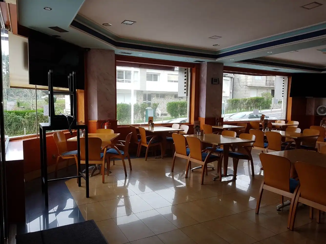 Local comercial en venta en Sanxenxo pueblo