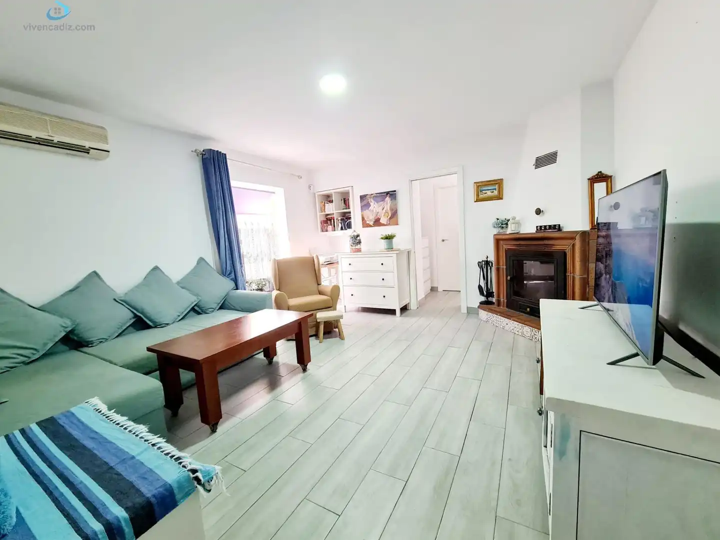 Sala d'estar de Casa o xalet en venda en San Fernando amb Traster