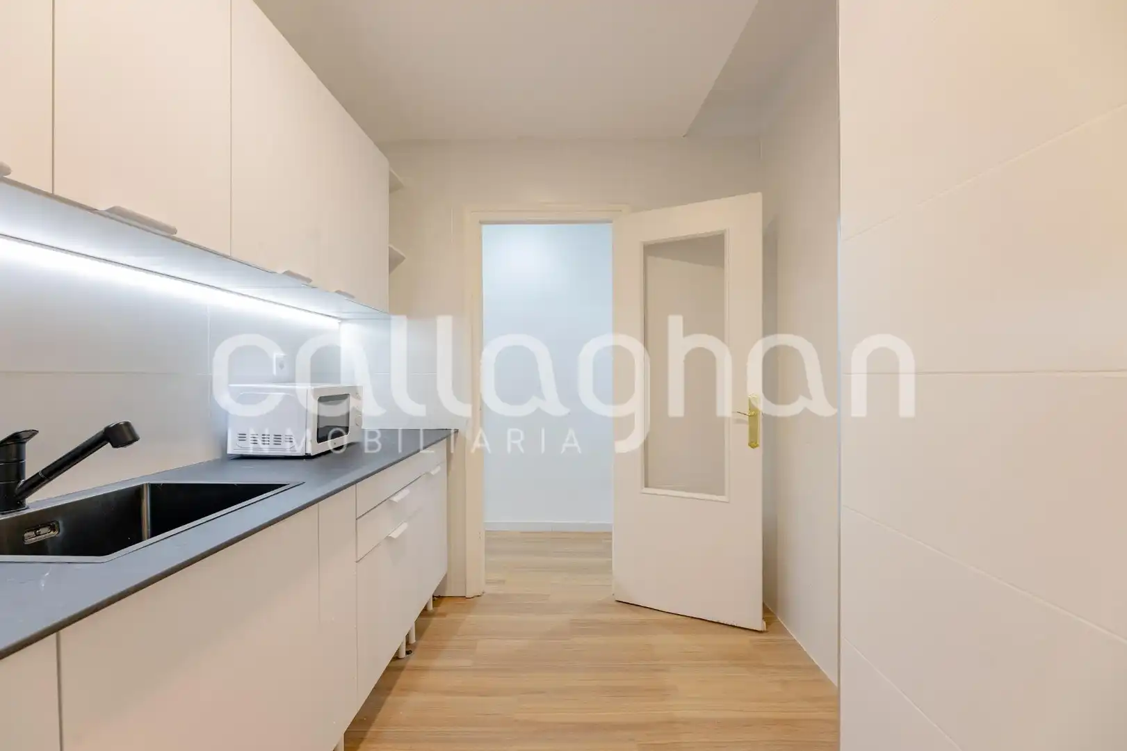 Cocina de Piso en venta en Valencia con Balcón