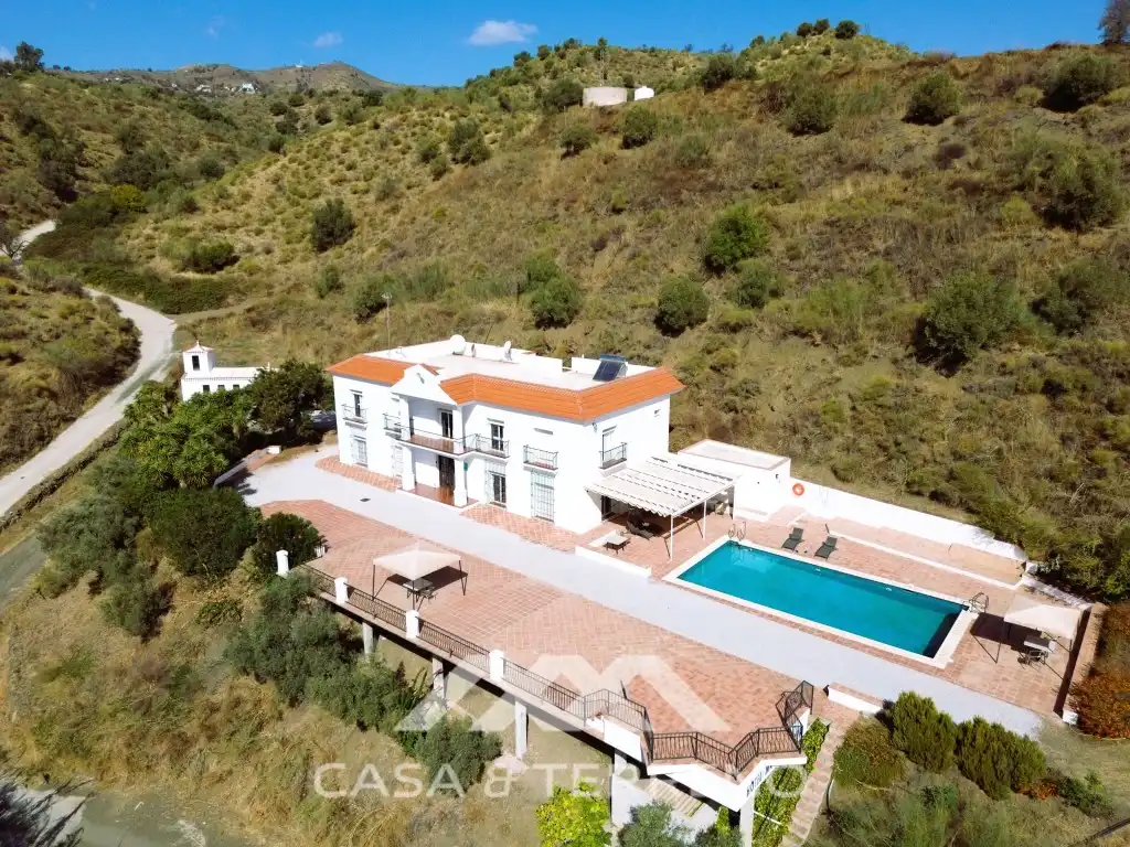 Vista exterior de Local en venta en Macharaviaya con Aire acondicionado
