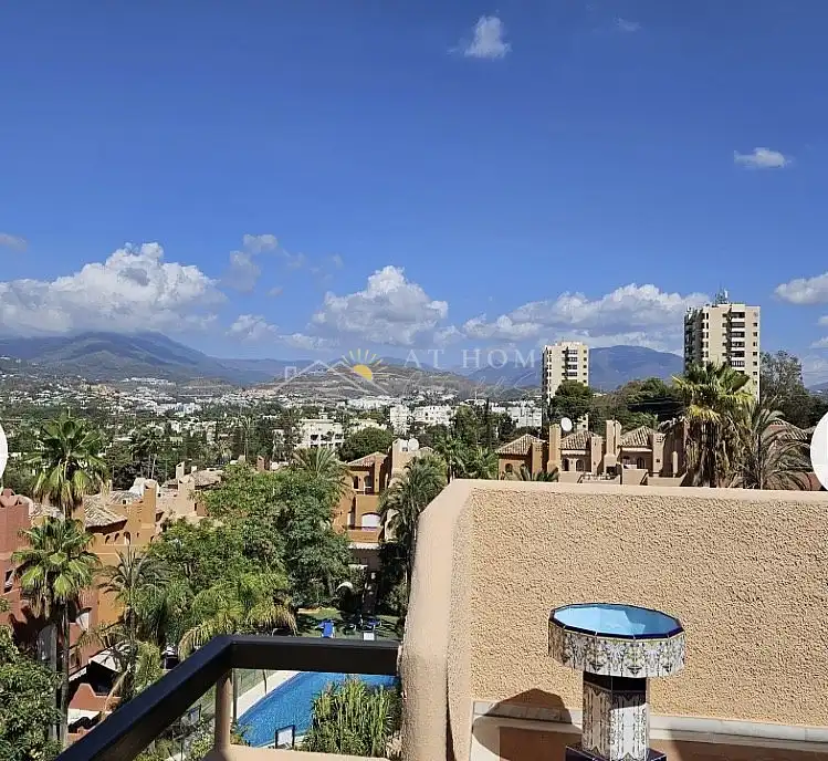 Adossat amb piscina en venda a Nueva Andalucía, imagen 14