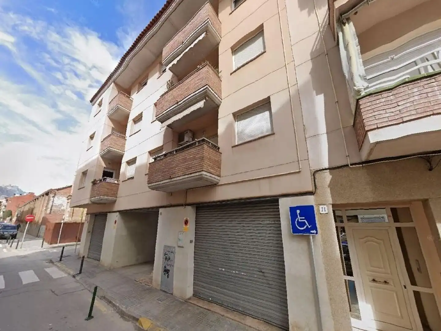 Außenansicht von Garage zum Verkauf in Olesa de Montserrat