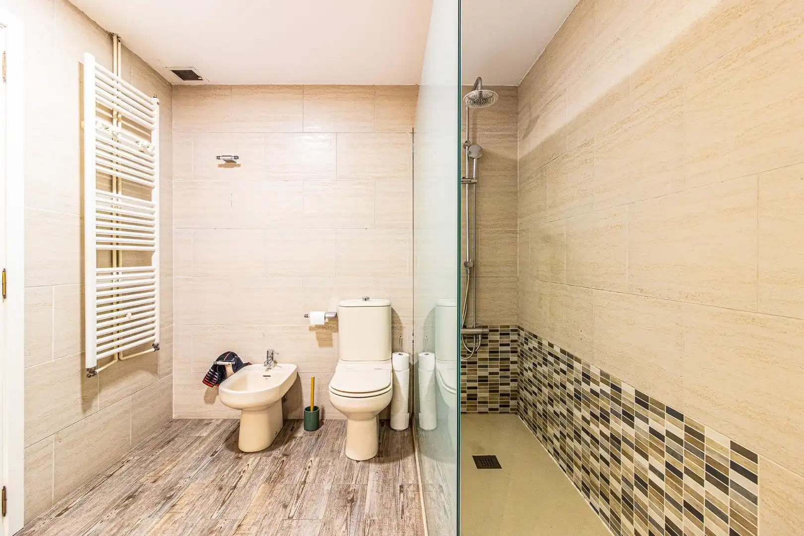 Baño de Casa adosada en venta en Carlet con Aire acondicionado, Trastero y Alarma