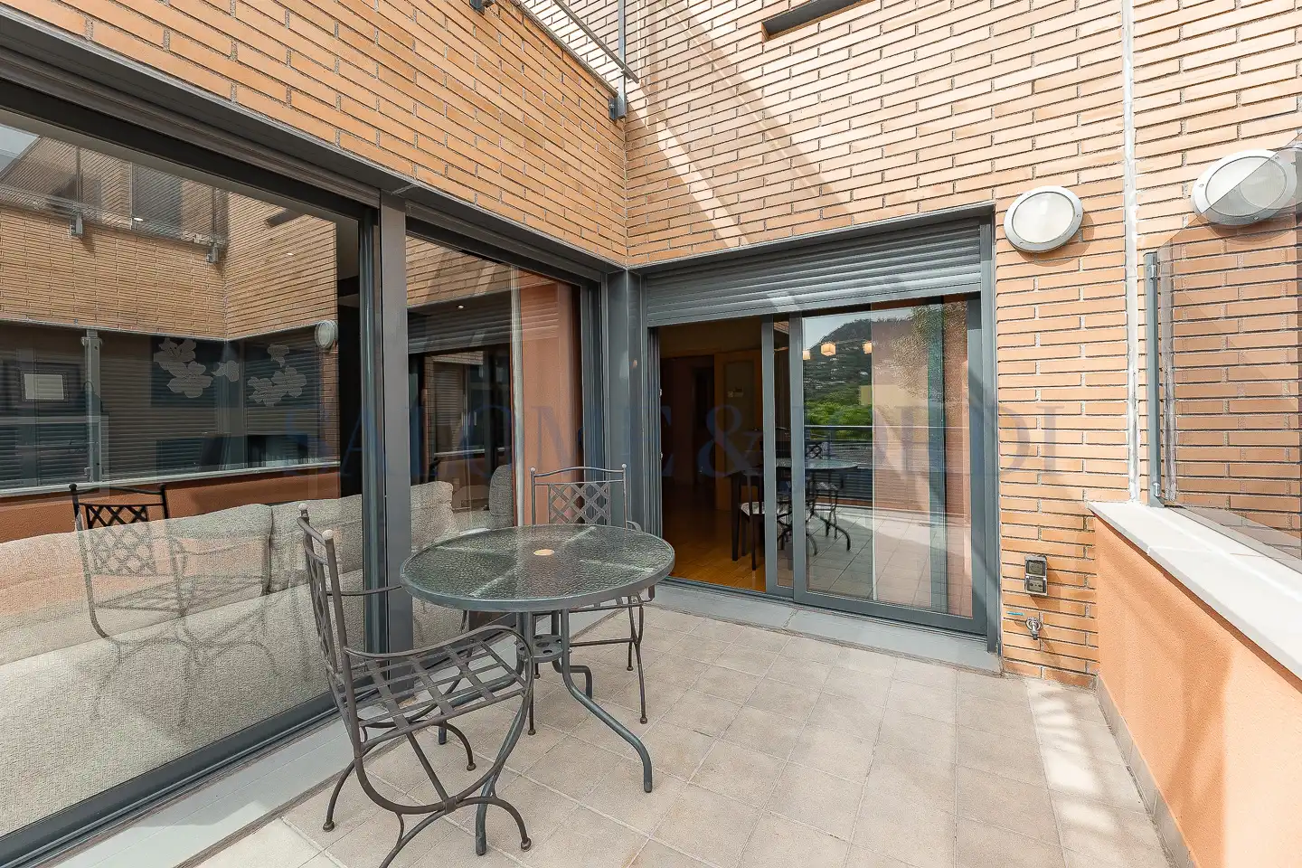 Terrassa de Casa adosada en venda en Cabrils amb Aire condicionat, Calefacció i Jardí privat