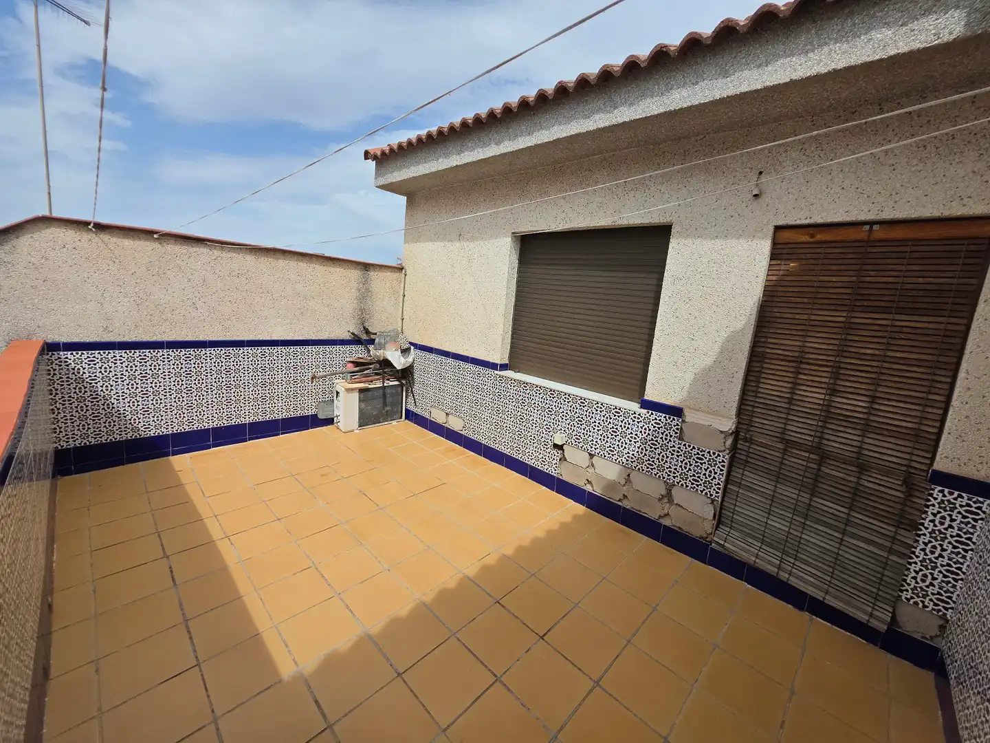 Terrasse von Maisonette zum Verkauf in Peligros mit Klimaanlage, Terrasse und Ofen