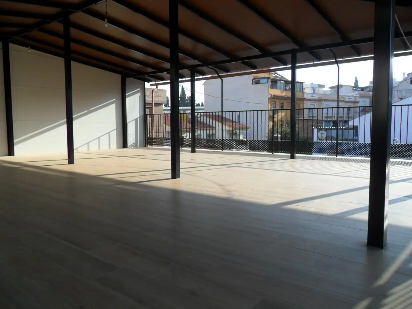 Terrasse von Dachboden zur Miete in Maracena mit Terrasse, Abstellraum und Möbliert