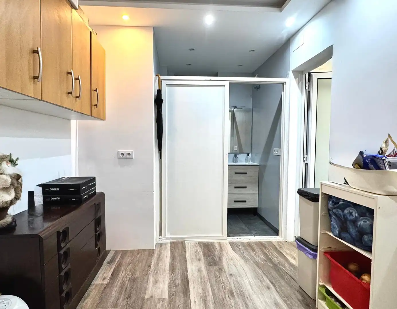Cuina de Pis en venda en Girona amb Aire condicionat, Calefacció i Rentadora