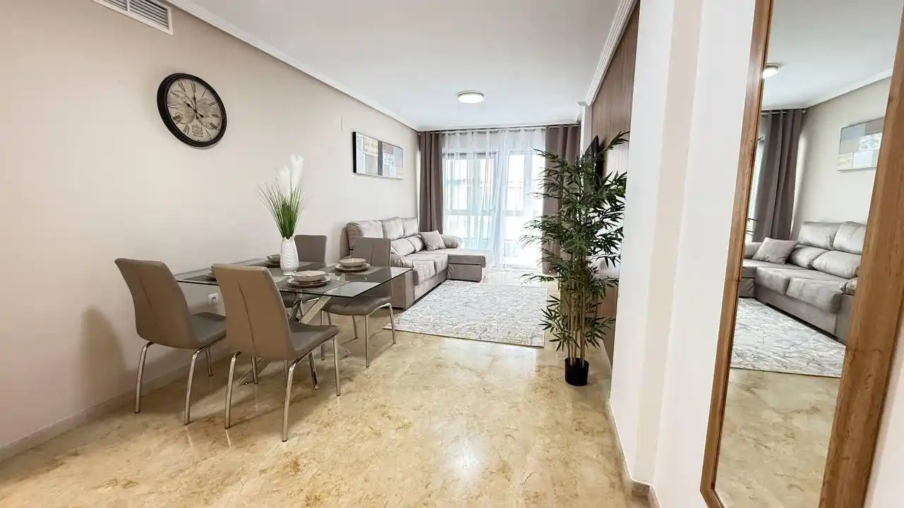 Apartamento con terraza en venta en Avenida PURISIMA, imagen 4