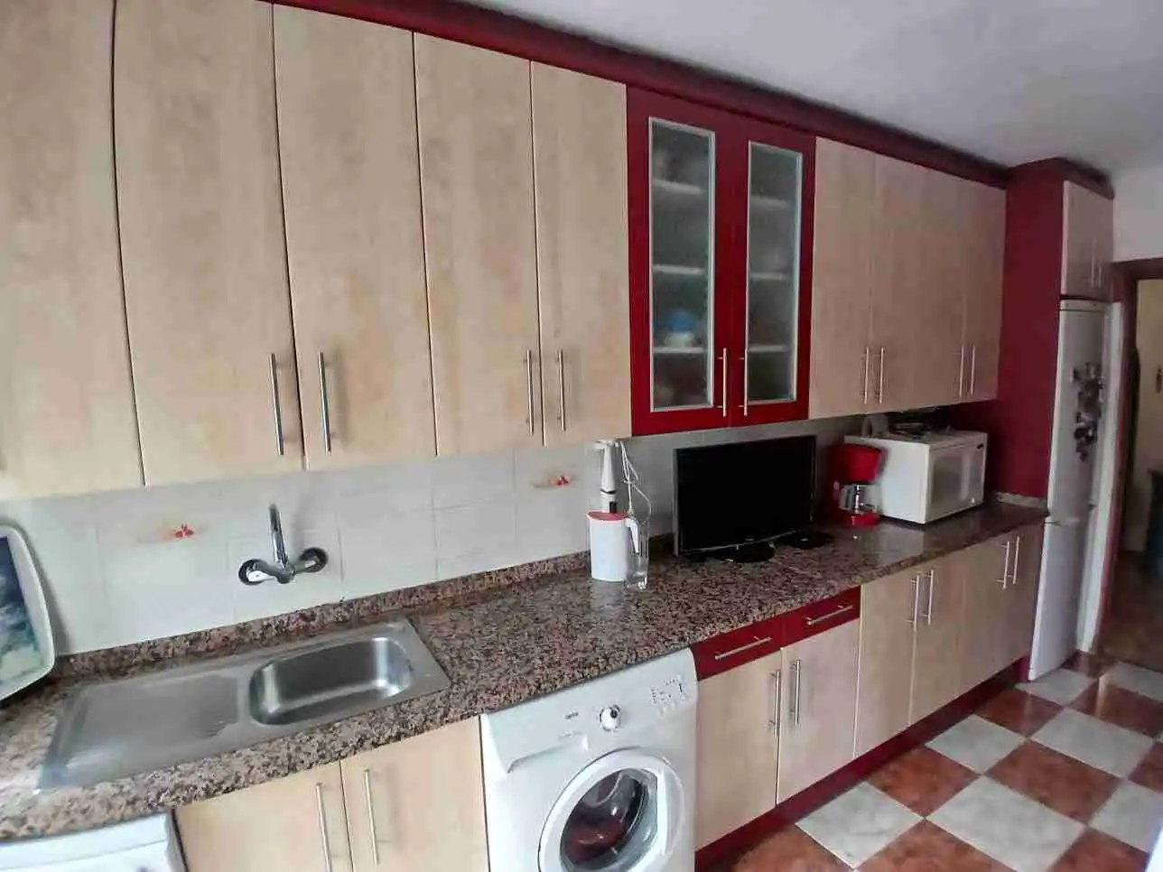 Cuina de Casa o xalet en venda en Segovia amb Calefacció, Jardí privat i Terrassa