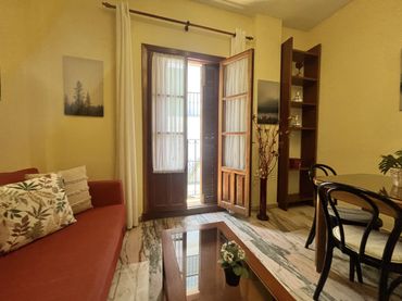 Appartamento con balcone in affitto a Casco Antiguo