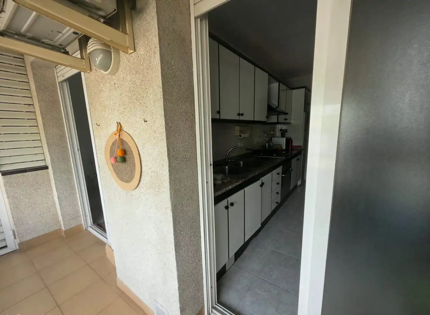 Küche von Wohnung zum Verkauf in Vilanova i la Geltrú mit Heizung, Terrasse und Ofen