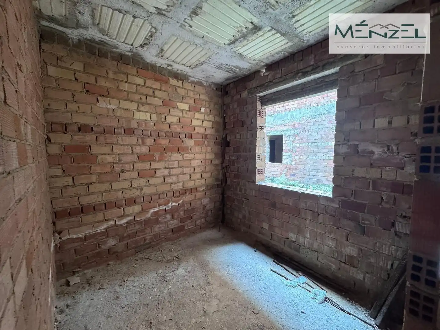 Buildings for sale in Pilas