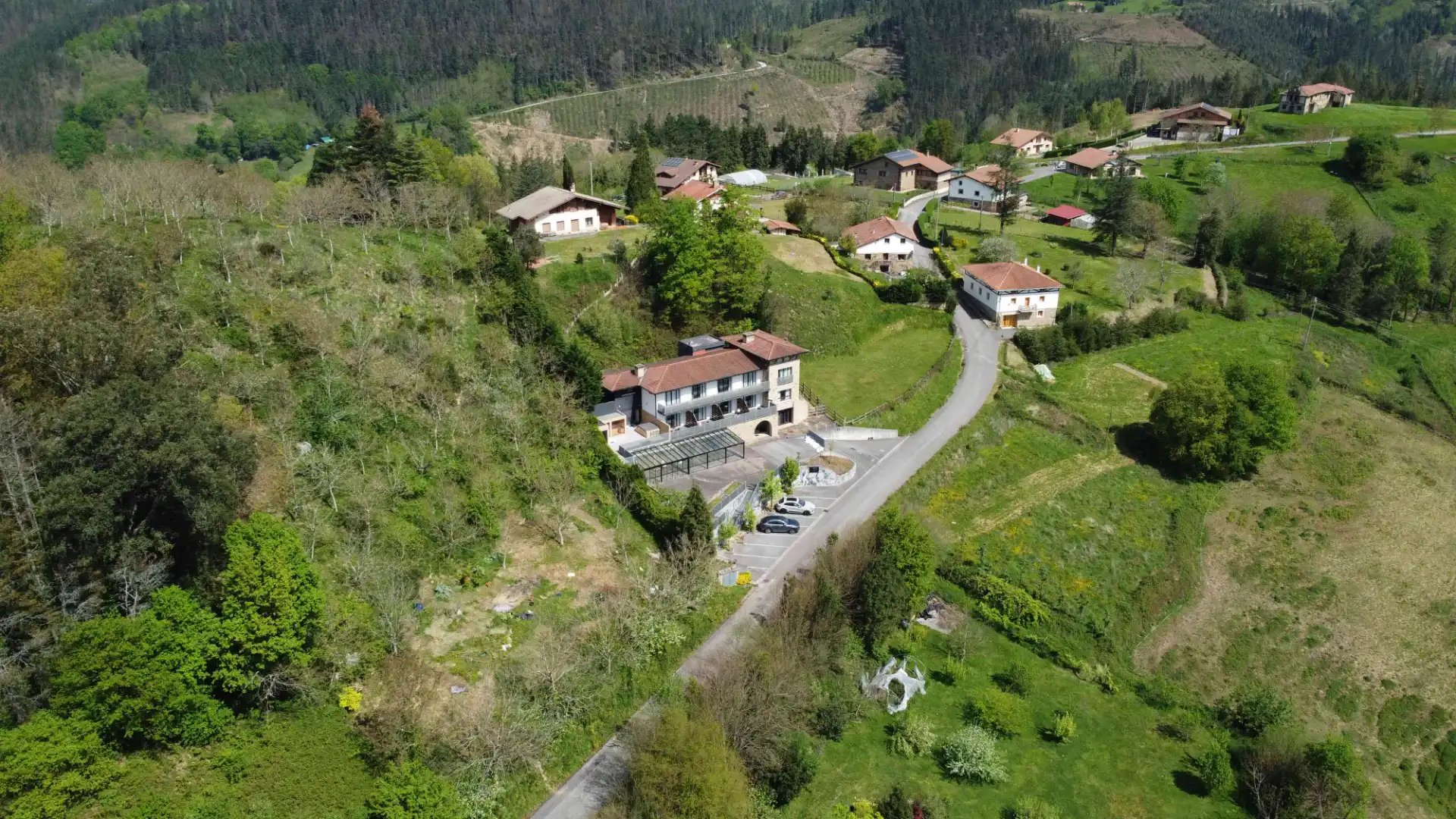 Vista exterior de Edificio en venta en Zeanuri