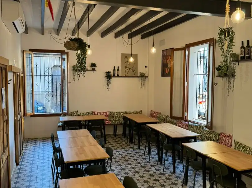 Local comercial en traspàs a CARRER DEL VENT 27