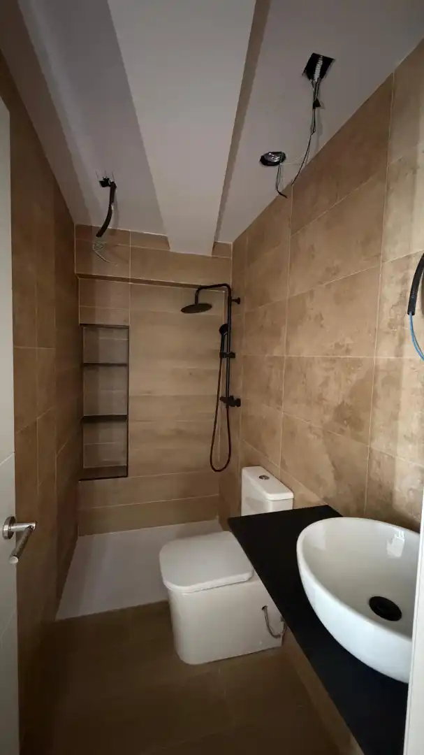 Baño de Piso en venta en Carcaixent con Aire acondicionado, Calefacción y Horno