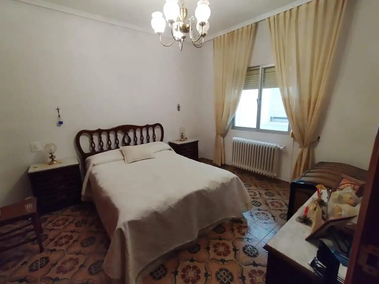 Habitación de Piso en venta en San Lorenzo de la Parrilla con Calefacción
