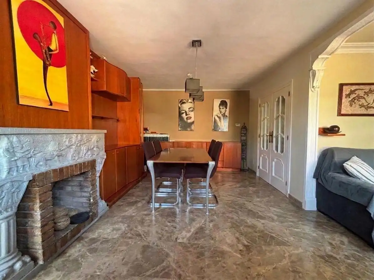 Dining room of Ground floor for sale in Esplugues de Llobregat  with Air Conditioner, Heating and Balcony