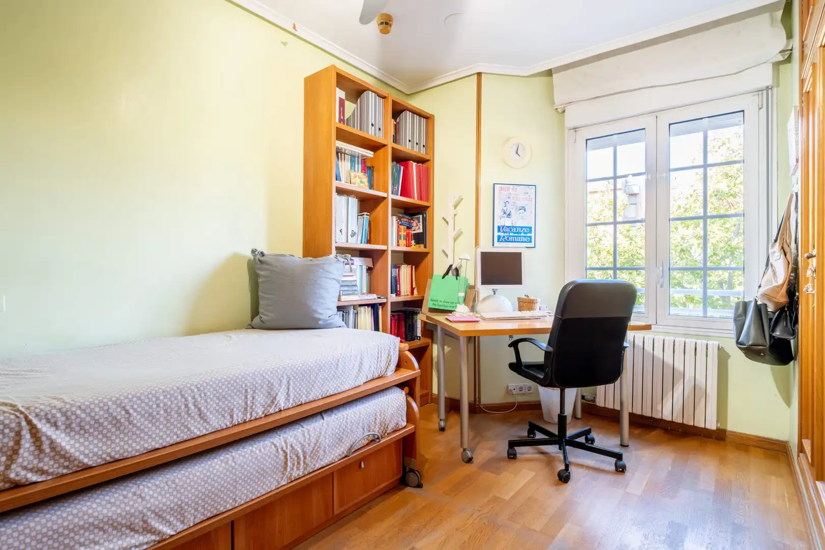 Bedroom of Detached homes for sale in Zaragoza  with Air Conditioner, Heating and Community pool