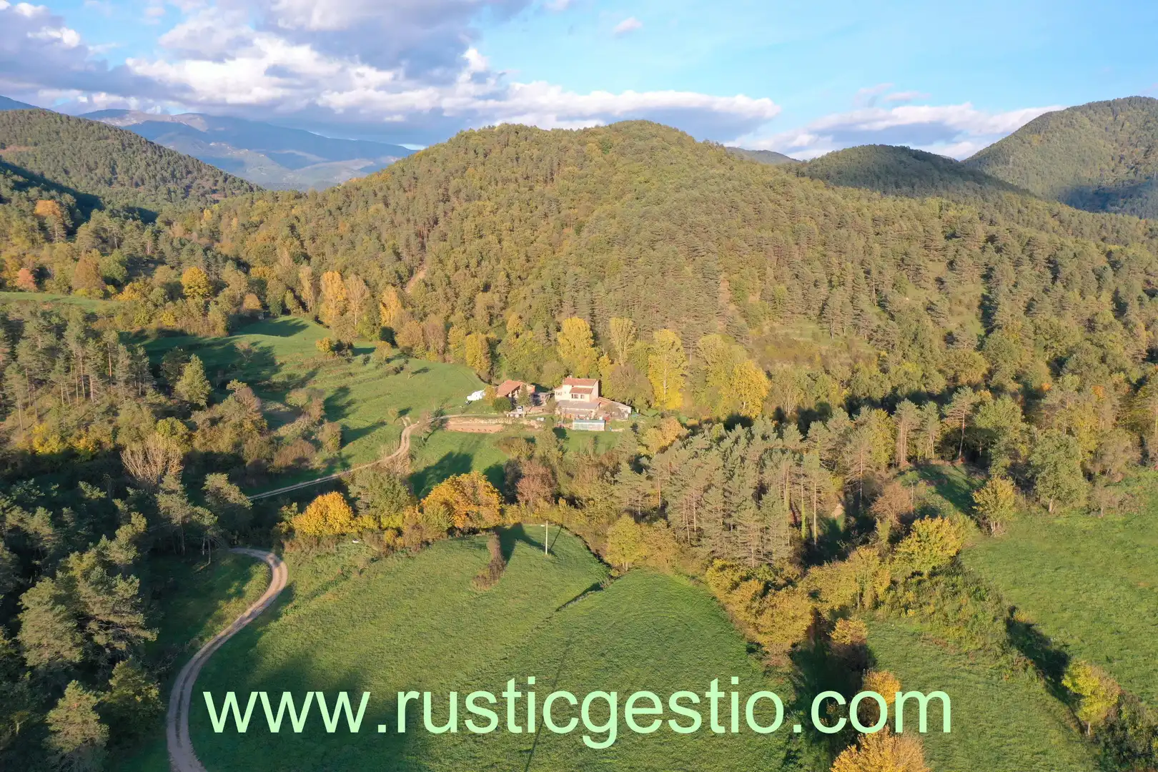 Vista exterior de Finca rústica en venta en Ripoll con Jardín privado, Terraza y Trastero