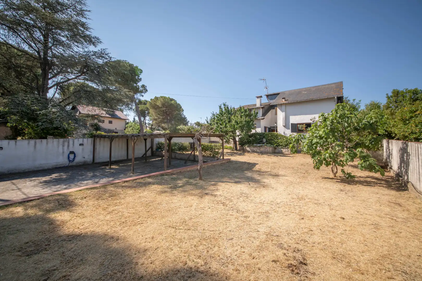 Casa con piscina en venta en Mediona, imagen 27