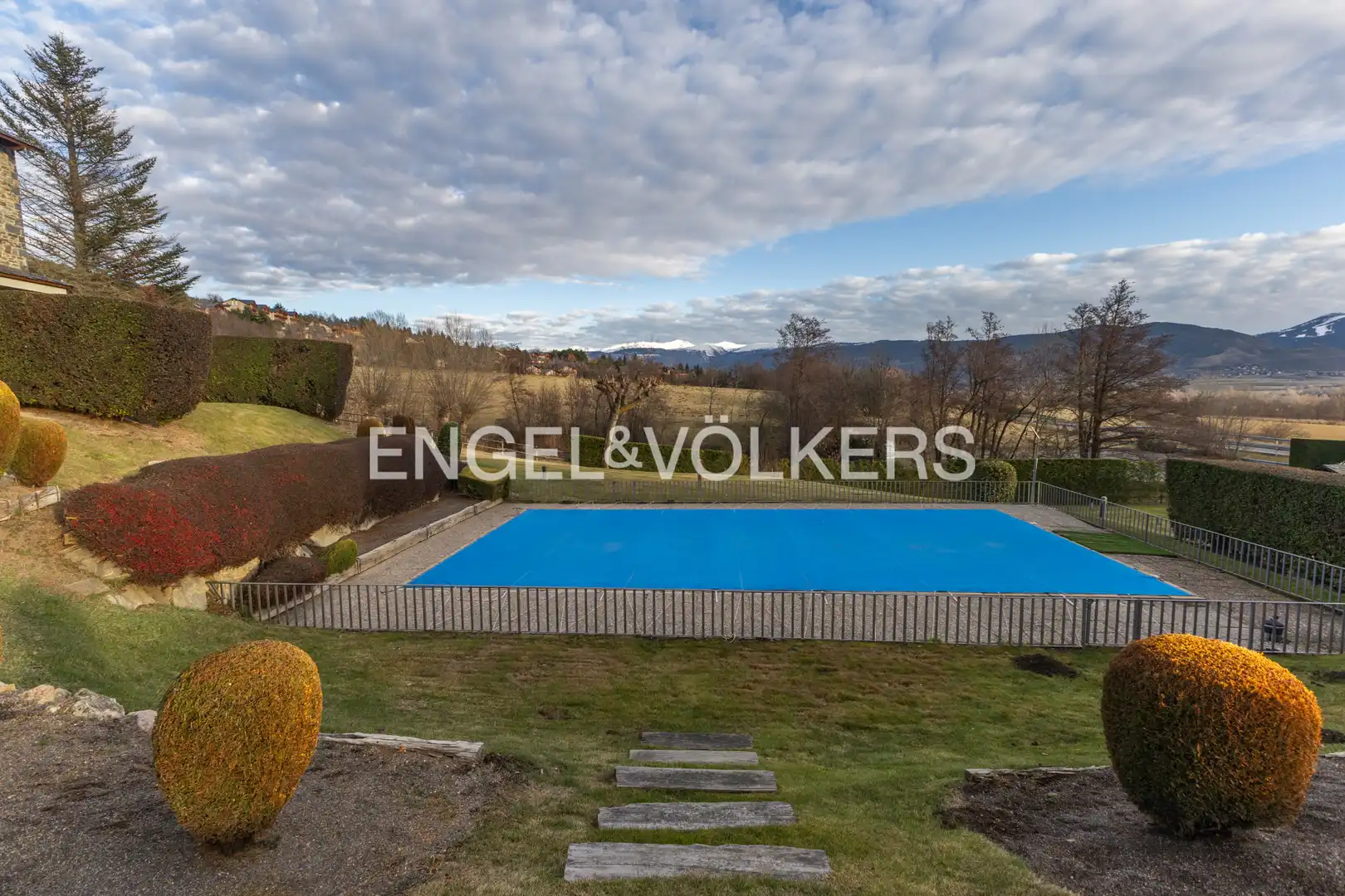 Piscina de Casa adosada en venta en Ger con Calefacción, Jardín privado y Parquet