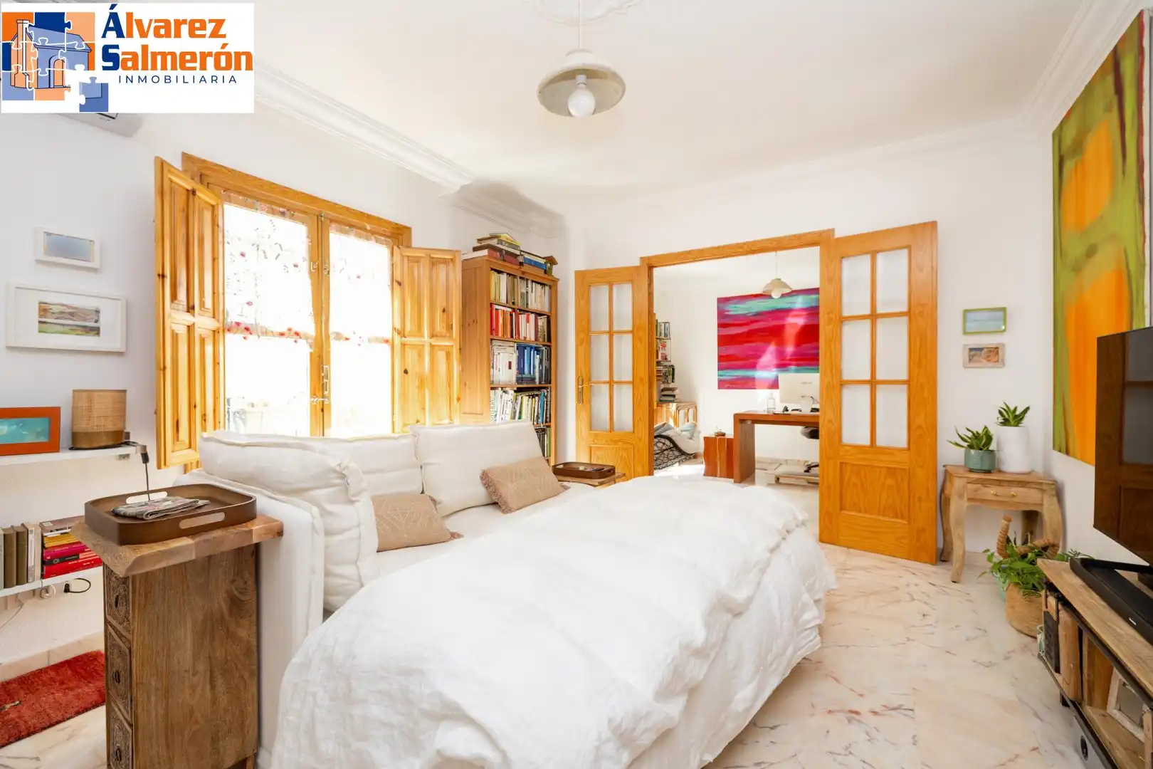 Bedroom of Apartments for sale in Granada