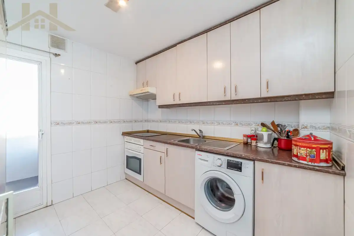 Kitchen of Flat for sale in Valdemoro  with Heating, Storage room and Oven