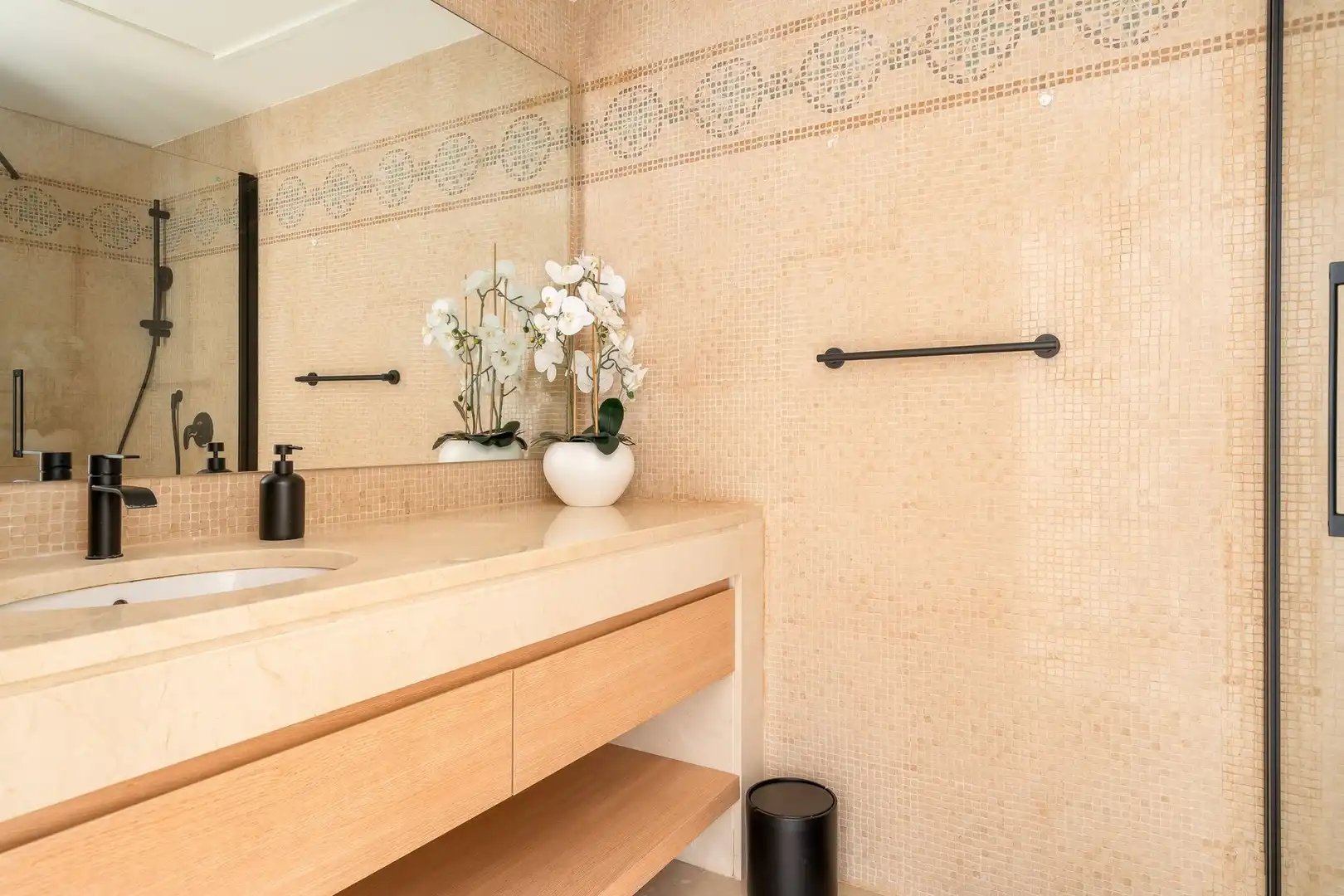 Penthouse with balcony for sale in La Quinta, imagen 12