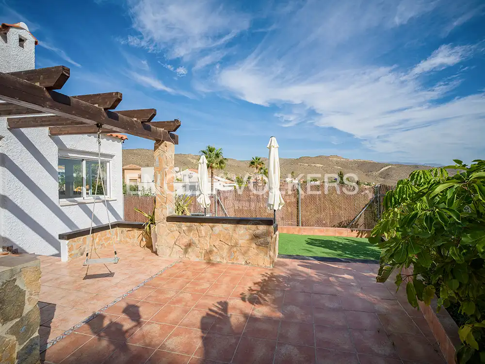 Terrace of Houses for sale in Pueblo Acantilado - Lanuza