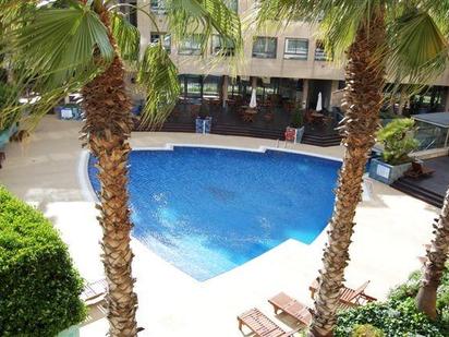 Swimming pool of Flat for sale in  Barcelona Capital  with Air Conditioner, Heating and Parquet flooring