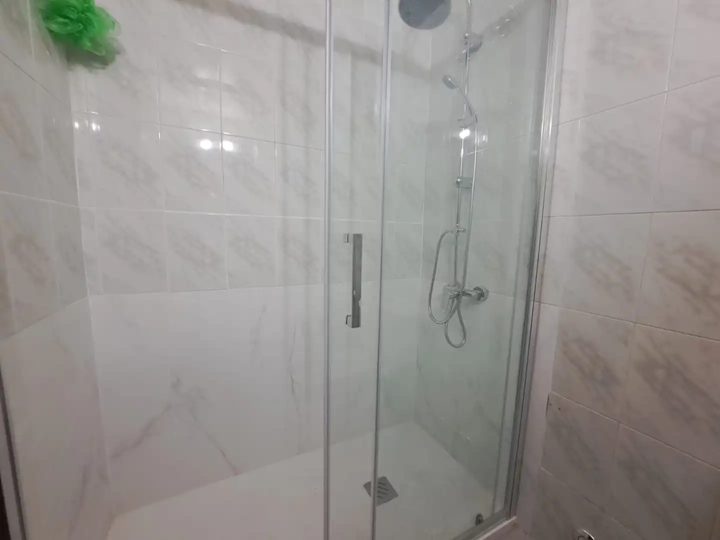 Badezimmer von Wohnung zur untervermieten in Cartagena mit Möbliert, Ofen und Waschmaschine