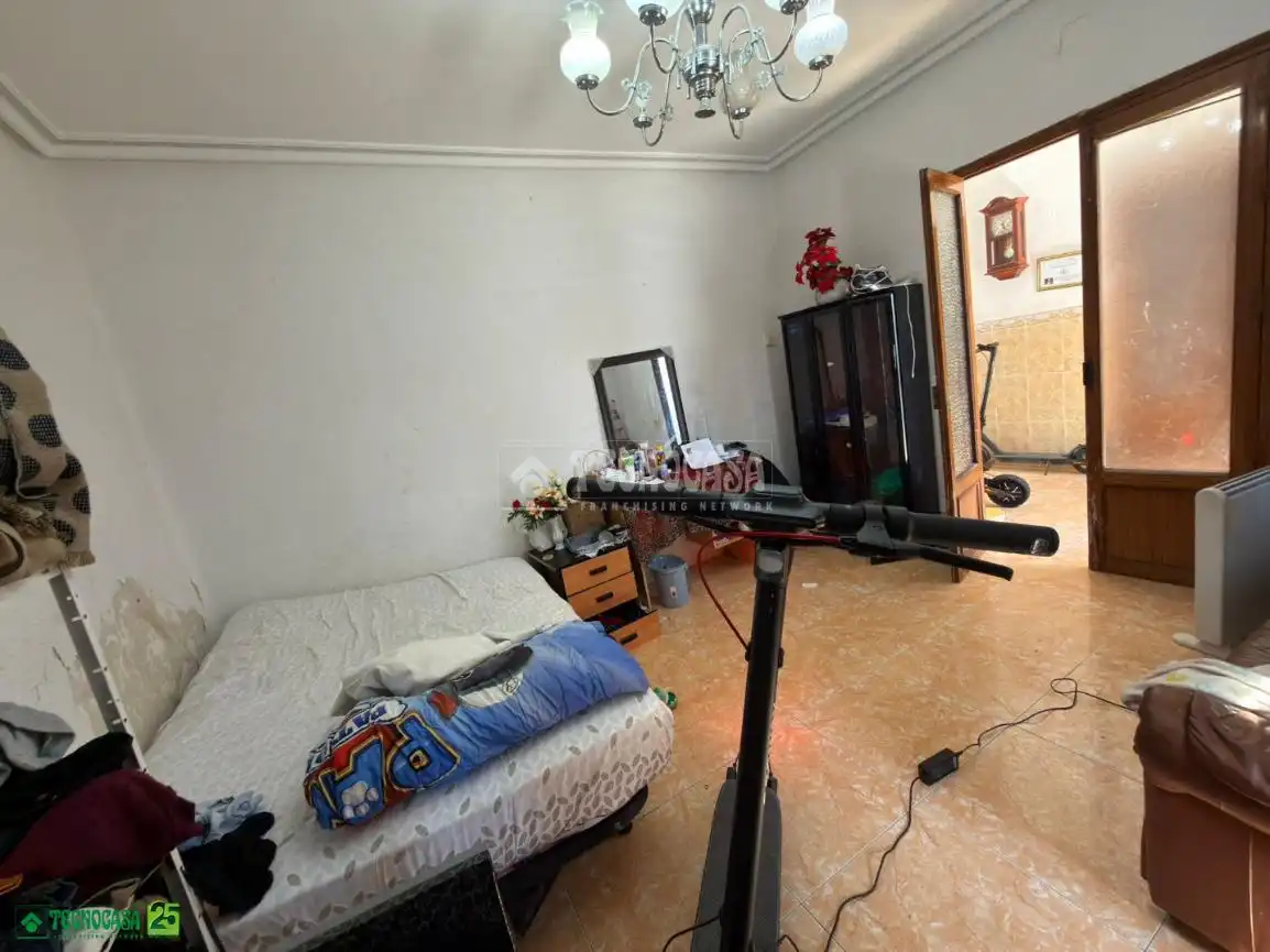 Dormitori de Casa adosada en venda en Bolaños de Calatrava amb Calefacció