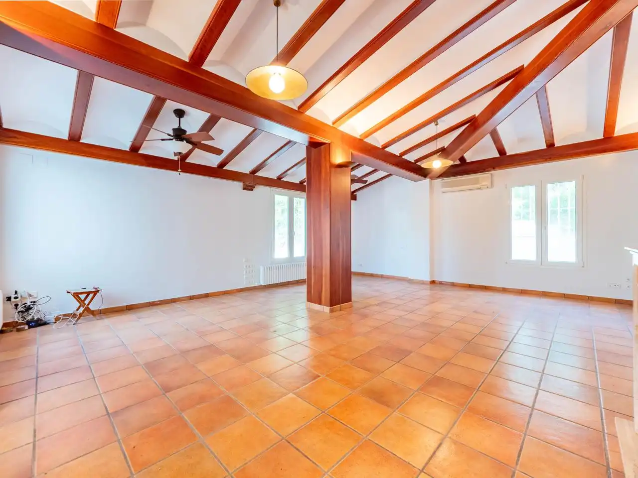 Sala de estar de Finca rústica en venta en Bétera con Aire acondicionado, Calefacción y Jardín privado
