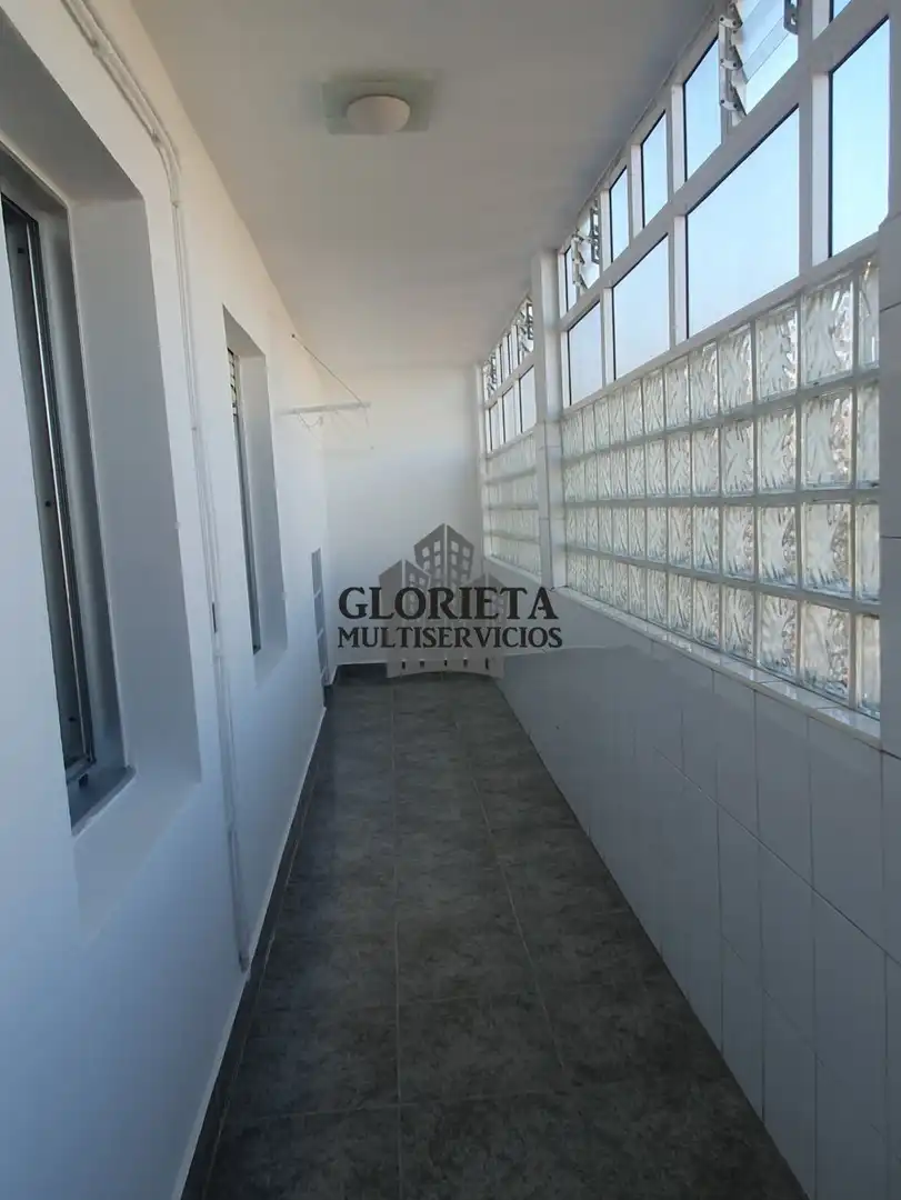 Piso en venta en Vigo  con Calefacción, Terraza y Trastero