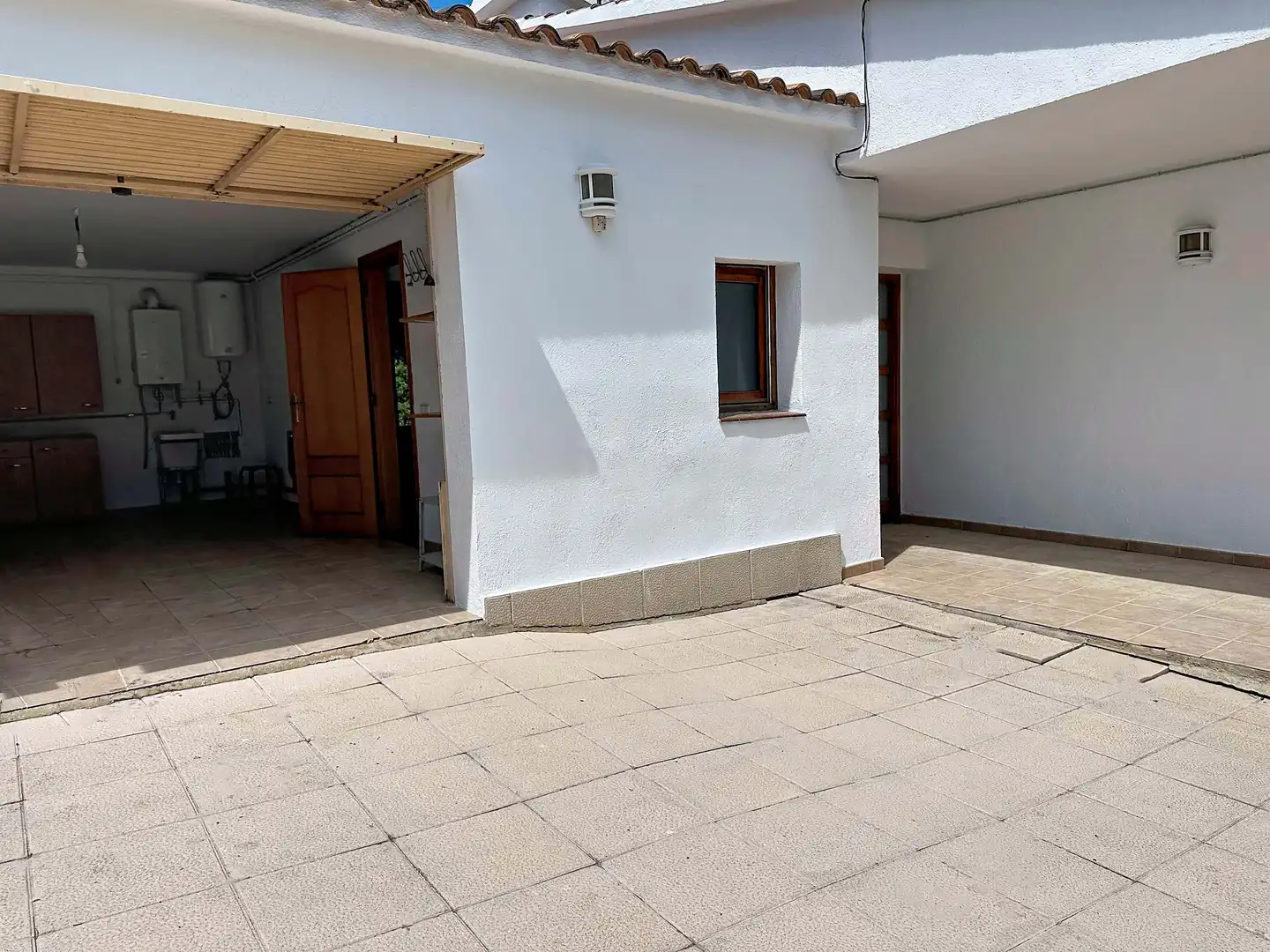 Exterior view of Houses for sale in El Vendrell  with Heating, Terrace and Swimming Pool