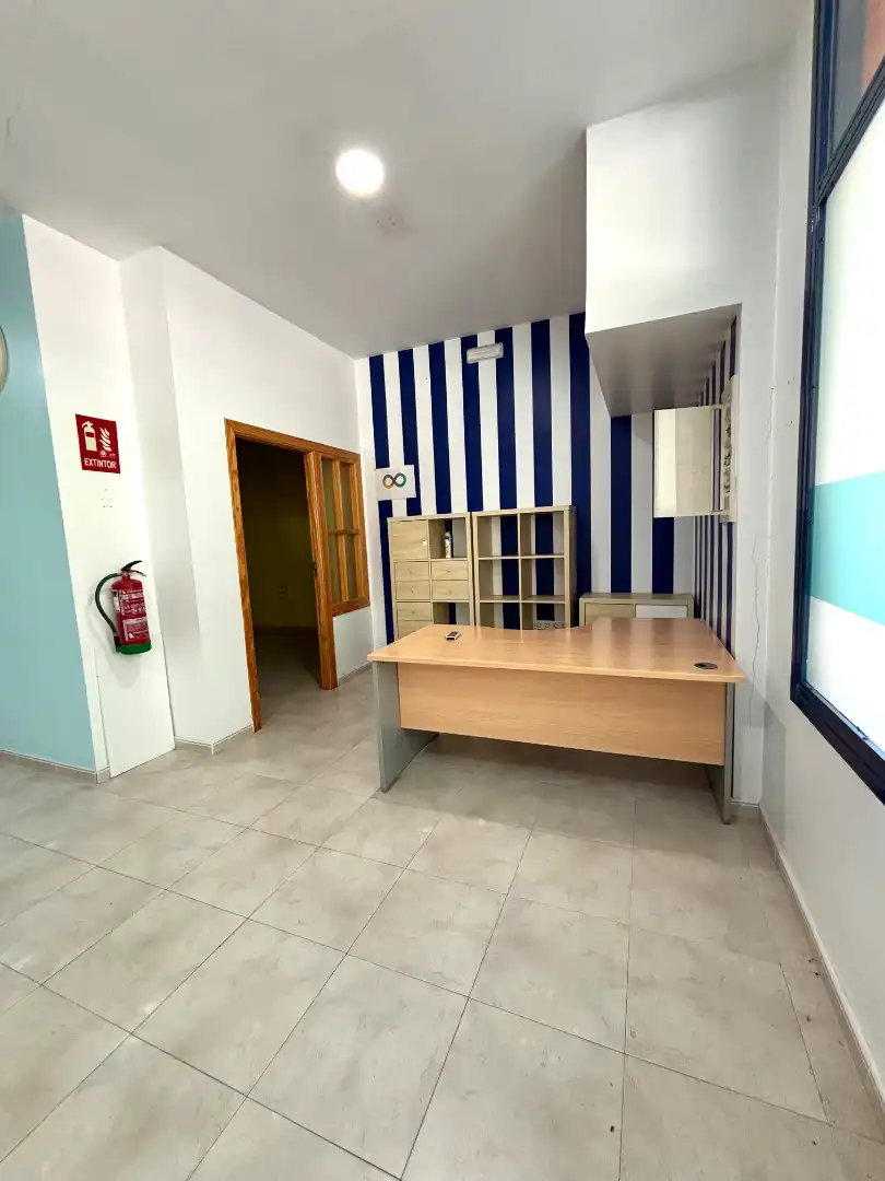 Geschaftsraum zur Miete in Plasencia mit Möbliert