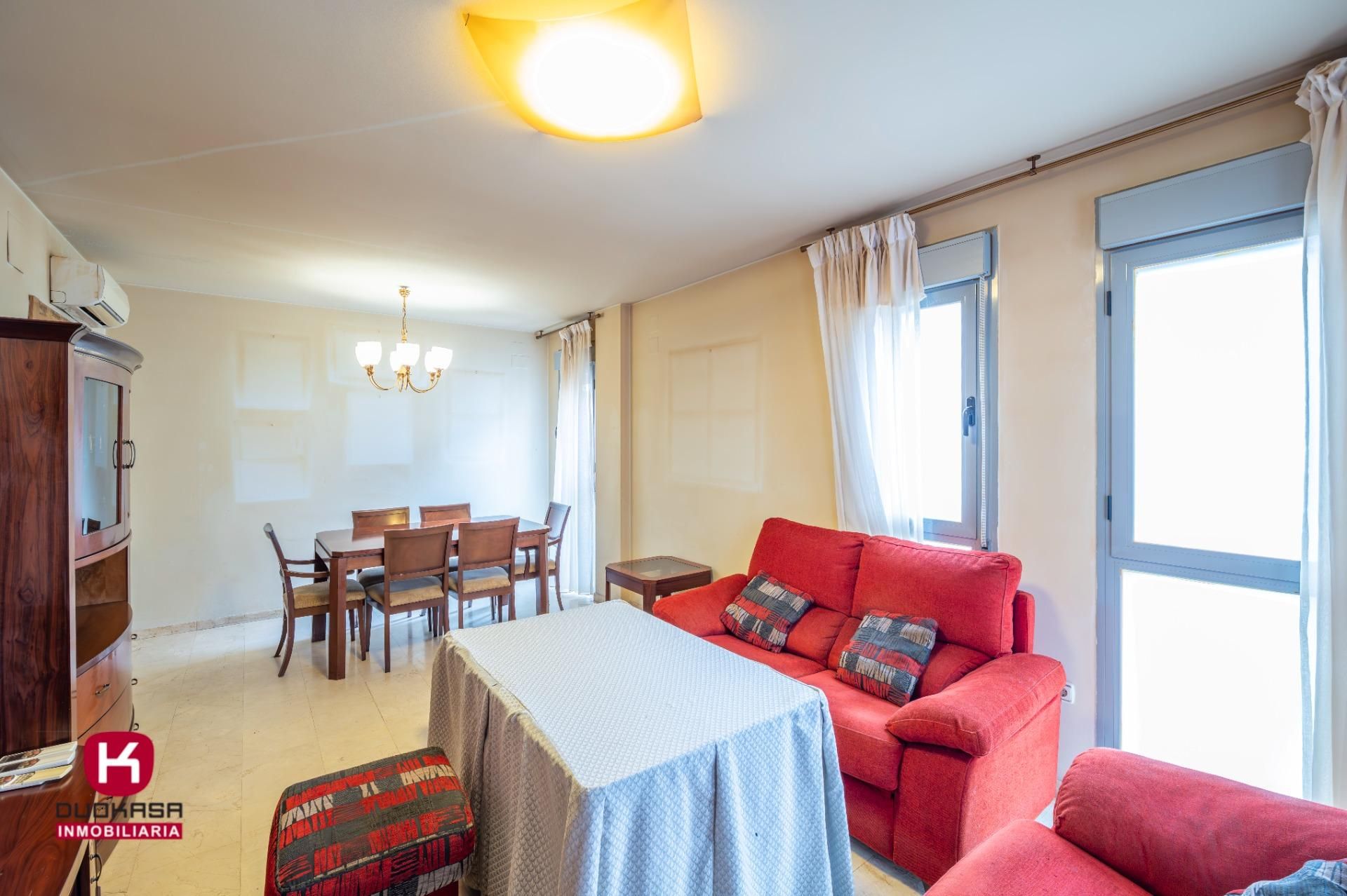 Living room of Flat for sale in  Granada Capital  with Air Conditioner, Storage room and Furnished