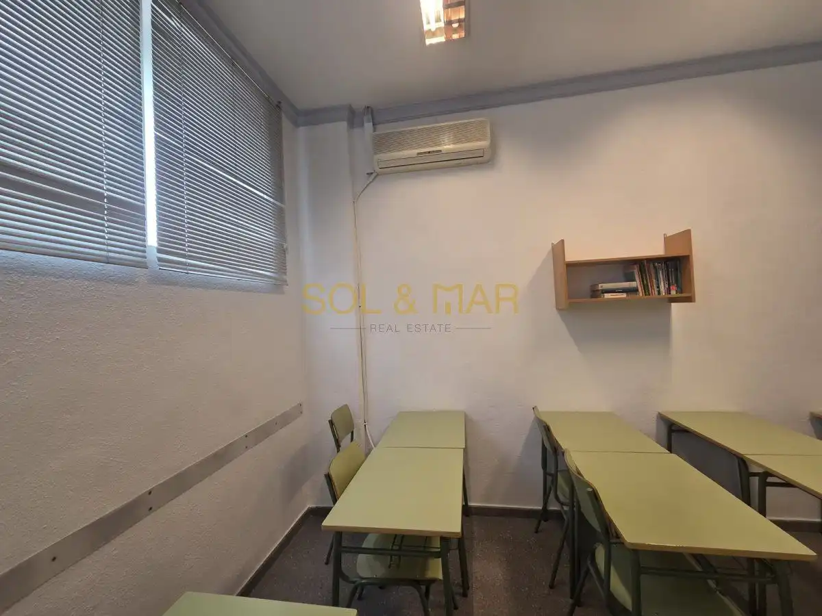 Local en venta en Torremolinos con Aire acondicionado